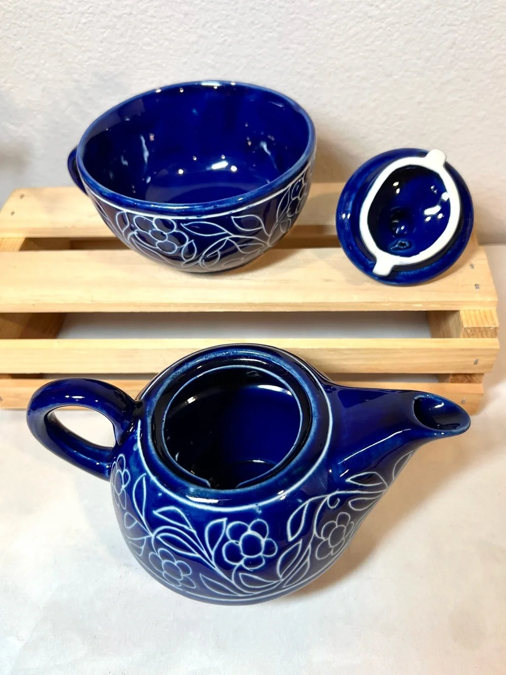 💥3/$50 Jaipur Blue Vintage Pottery Flowers Desert Sands Teapot w Stackable Cup
